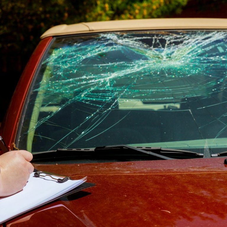 KFZ Gutachter OKS in Eppingen, Unfallgutachten und Schadengutachten schnell und zuverlässig